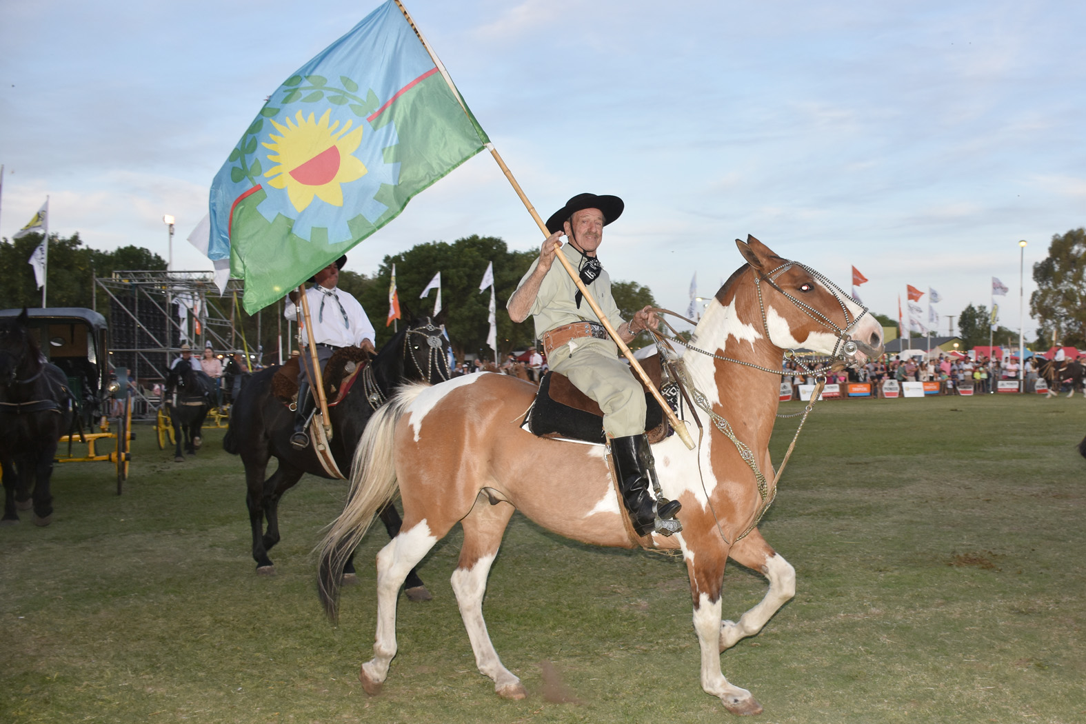 LA EXPO RURAL FUE UN ÉXITO DE PÚBLICO Y EN EL ACTO INAUGURAL ...