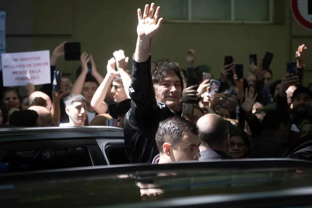 GRAN TRIUNFO DE LA LIBERTAD AVANZA: SE IMPUSO EN CASI TODO EL PAÍS ...